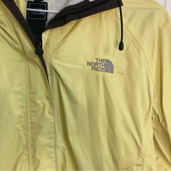 The North Face HyVent Waterproof Rain Jacket Women’s Small Yellow - Picture 2 of 7